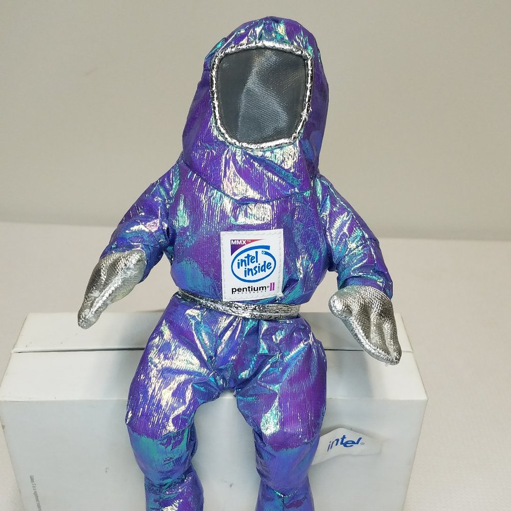 Intel Pentium II MMX 8” Bunny People Vintage 1997